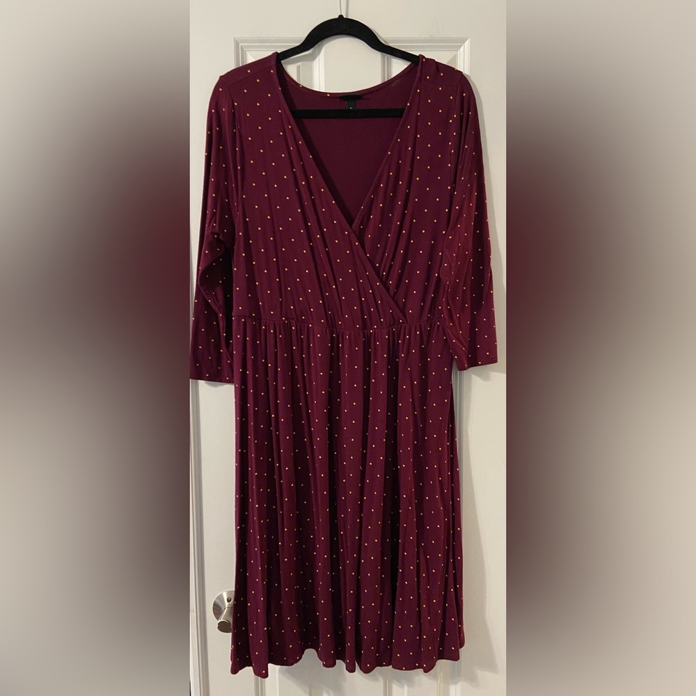 Torrid Burgundy & Gold Polka Dot 3/4 Sleeve Faux Wrap Dress - 1X
